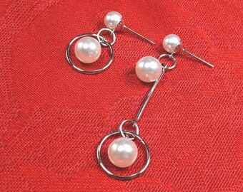 Mismatched Pearl Earrings, irregular statement earrings, pretty aesthetic jewelry, pearl drop earrings, unique style earrings, romantic core