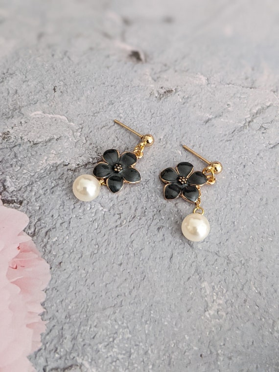 Buy Kpop BTS Jimin Inspired Black Sakura and Pearl Earrings Black