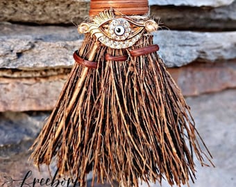 Mini Cinnamon Broom with Jeweled Evil Eye | Eye of Nazar Besom | Mal de Ojo | Spiritual Trinkets | Aromatherapy | Door Hanger