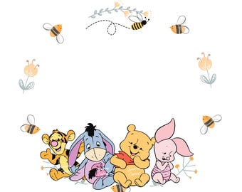 Puede incluir: Un grupo de cuatro personajes de dibujos animados, incluyendo Winnie the Pooh, Piglet, Tigger y Eeyore, están rodeados de abejas y flores. Los personajes sonríen y parecen estar divirtiéndose.
