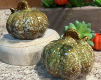 2x Matching Green Fall Porcelain Pumpkins Small Drip Glaze Harvest Pumpkins 3 U27