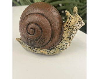 Snail Garden Resin Small Porch Snail Two Tone with Real Look 2.5" Smal Snail B19