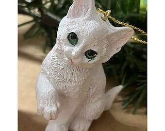 White Cat Ornament Resin Christmas Tree Decor Kitty Cat Christmas Ornament U17e