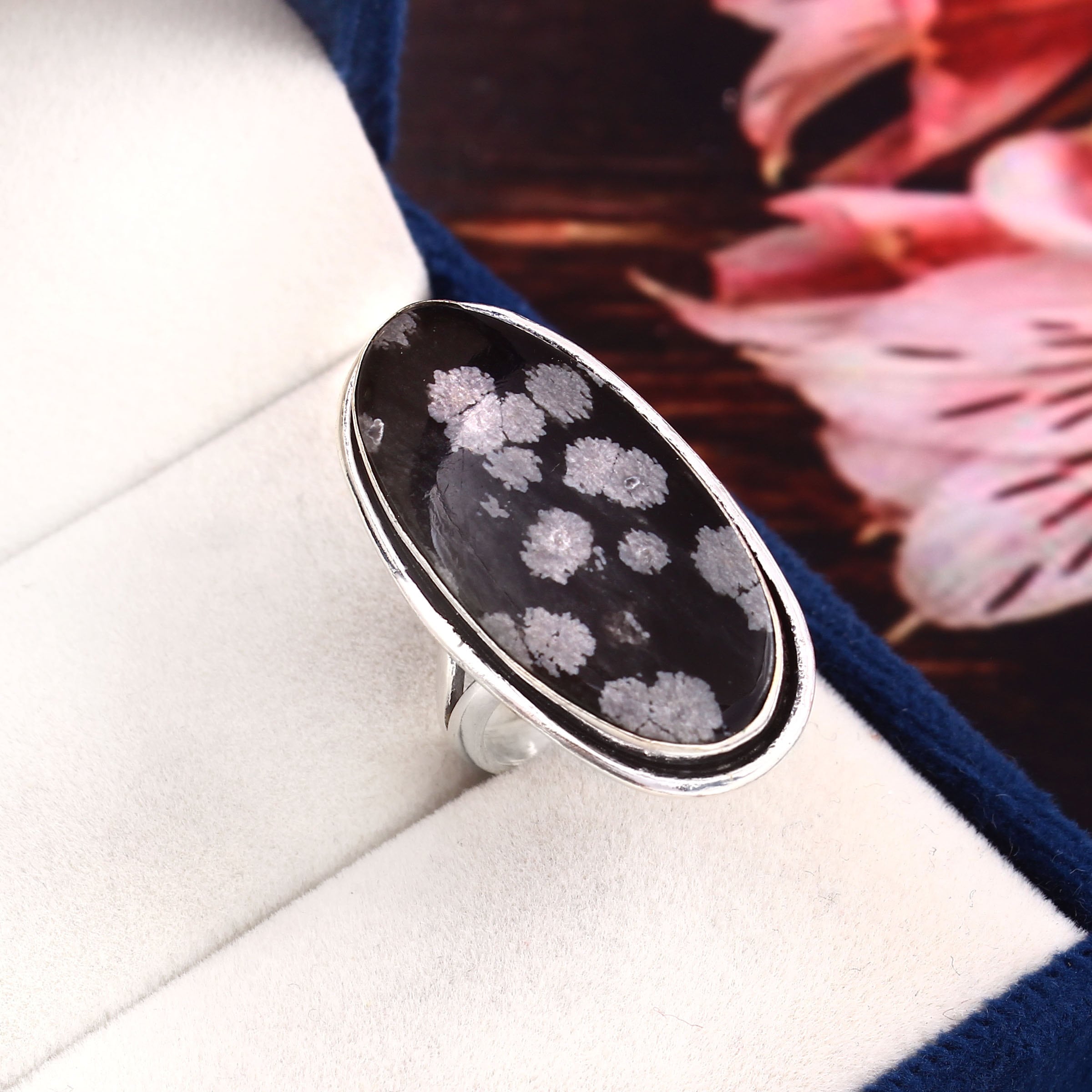 Louis Vuitton Snowflake Obsidian Signet Ring - Rings - Jewellery
