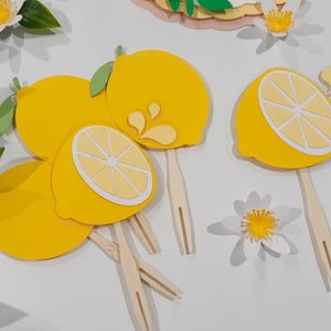 Eine in einer Zitrone Cupcake Topper