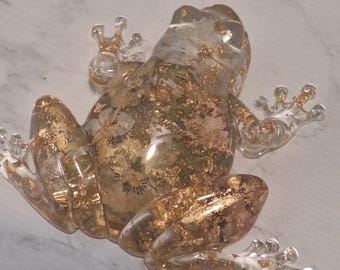 Figura de rana con flores de resina epoxi hecha a mano / Decoración de rana / Flores azules