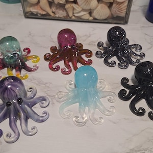 Handmade Ocean Epoxy Resin Sea Octopus Sculpture / Octopus Decor / Octopus Figurine / Great Gift