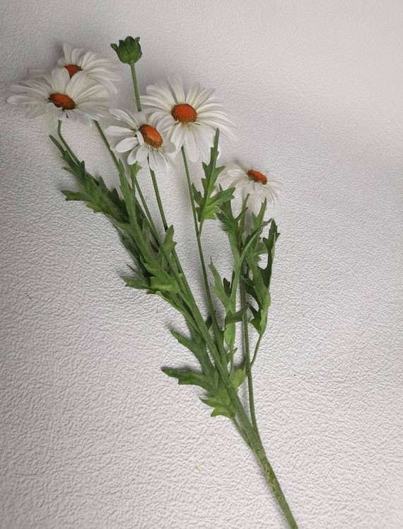 5PCS Artificial Daisy Decor DIY Flower Decoration for Home Wedding Party  Car Corsage Decoration Fake Flowers Easy to Maintain Simulation Flower Home