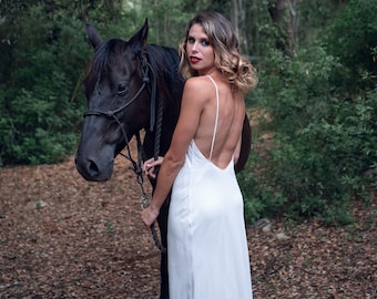 Robe de mariée dos nu en satin, robe de mariée bohème