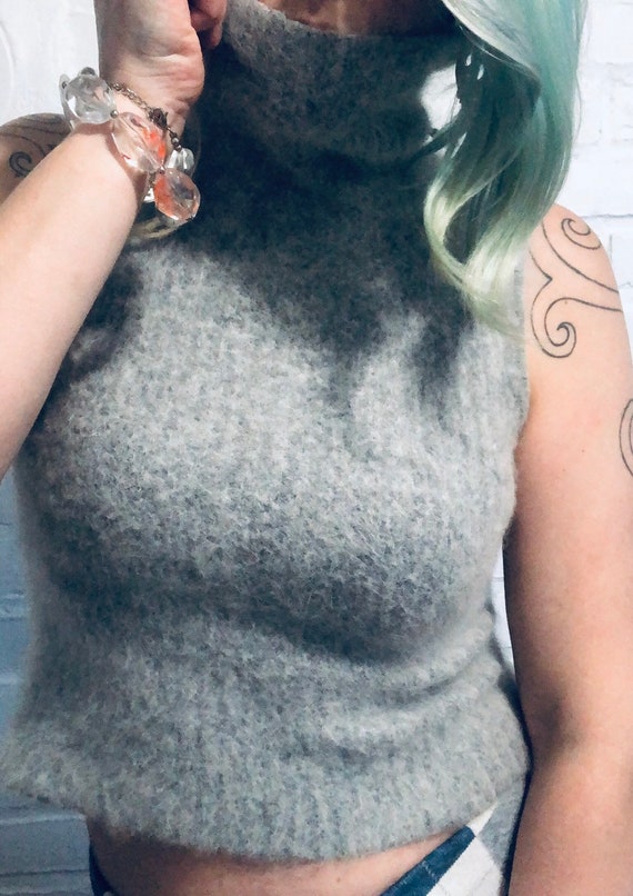 90s Vintage Light Heathered Grey Angora Sleeveless