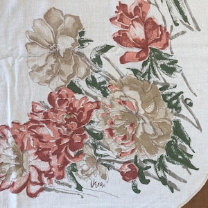 Vintage 50x64 Vera Floral Rectangular Tablecloth - Floral - All Seasons