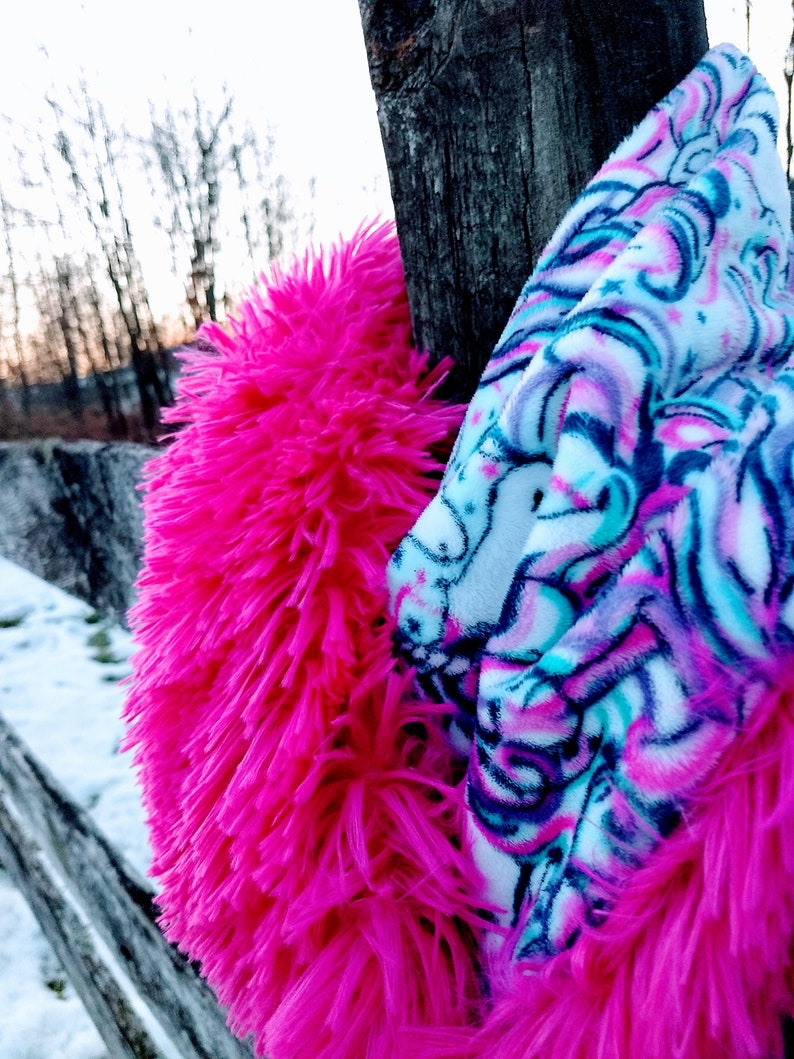 Shannon Fabrics Luxe Cuddle Be A Unicorn & Magenta Shag Minky image 2