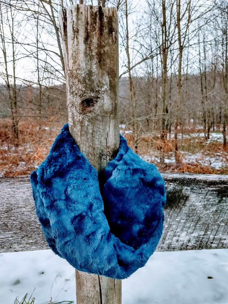 Shannon Fabrics Luxe Cuddle Navy Hide Minky Infinity Scarf image 0