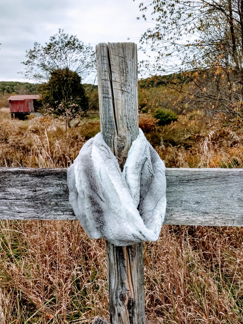 Faux Fur Luxe Cuddle Minky Angora Platinum Infinity Scarf image 0