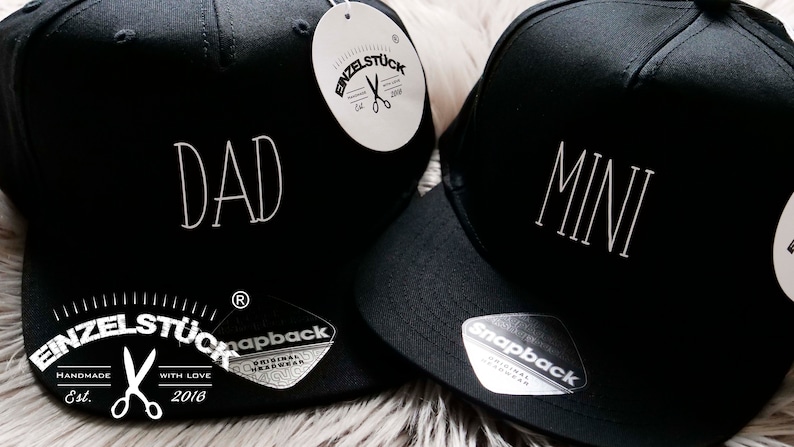 Coole Snapbackcaps für Papa,Sohn,Mama und Tochter. Caps für Erwachsene und Kinder.In tollem edlen Partnerlook. Gerne mit Namen Kostenlos Bild 1