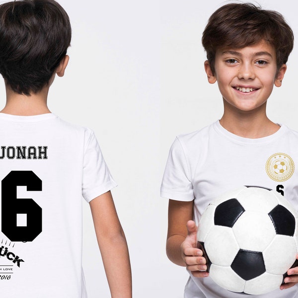 Stylisches Fussball T-Shirt für Jungs und Mädchen  zum Geburtstag. Mit Namen und Jahreszahl personalisiert. Trikot Fussballspieler