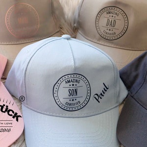 Cool baseball caps for the whole family. Caps for adults, children and babies in many stylish colors with trendy retro prints