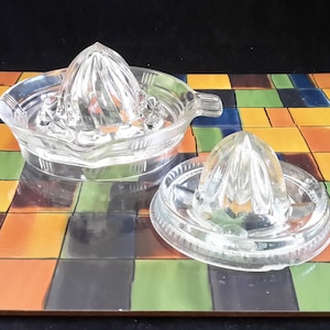 Glass Juicer Citrus Reamer Squeeze Juice From Oranges, Lemons, Or Limes- Jar Top Model Strains Juice Directly Into Cup. Vintage Kitchen Help