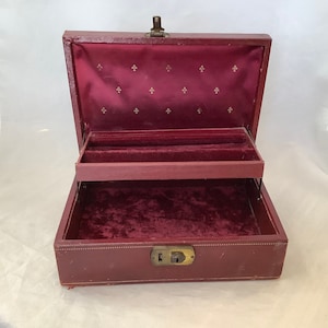 Red Leather Jewelry Box Old ~ Gold Scroll Cartouche On Lid W/Blank Inscription Vintage Jewelry Storage  Stamped 'IRREGULAR' Deep Red Color