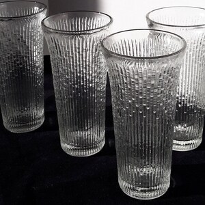 Vintage Jeanette Glass Co. Iced Tree Bark Curved Pilsner Drinking Glasses Gorgeous Tall Textured Glassware Set