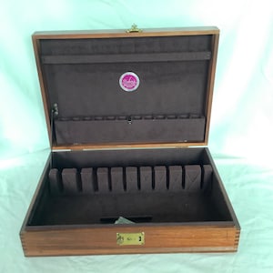 Baúl de cubiertos a prueba de deslustre de NAKEN'S vintage: guarde sus cubiertos de plata por 12 dólares bajo llave en esta hermosa caja de almacenamiento de madera forrada