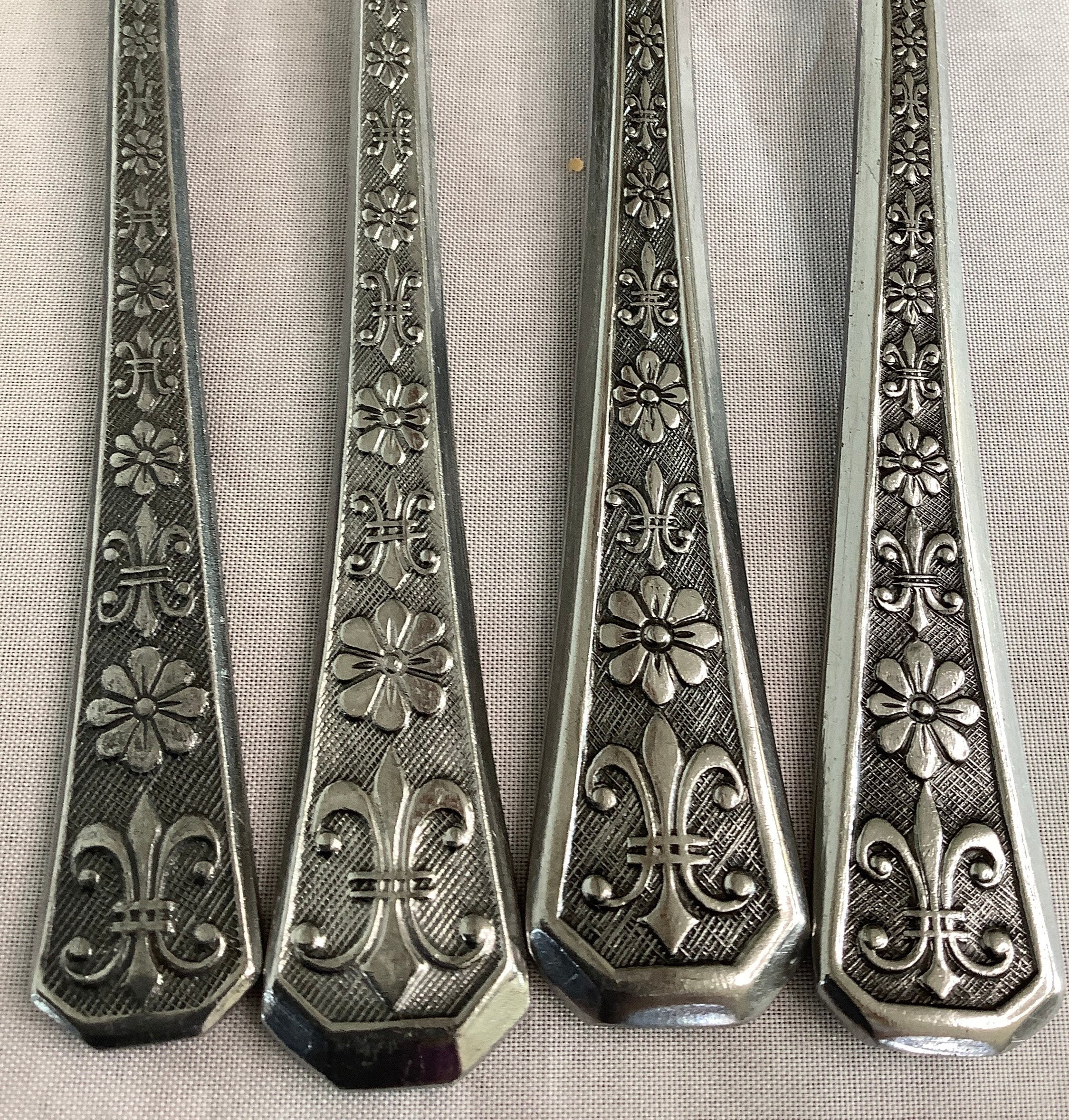 Interpur FLORENZ Flatware Pieces Vintage Pedal Flower and Interpur FLORENZ Flatware Pieces Vintage Pedal Flower and