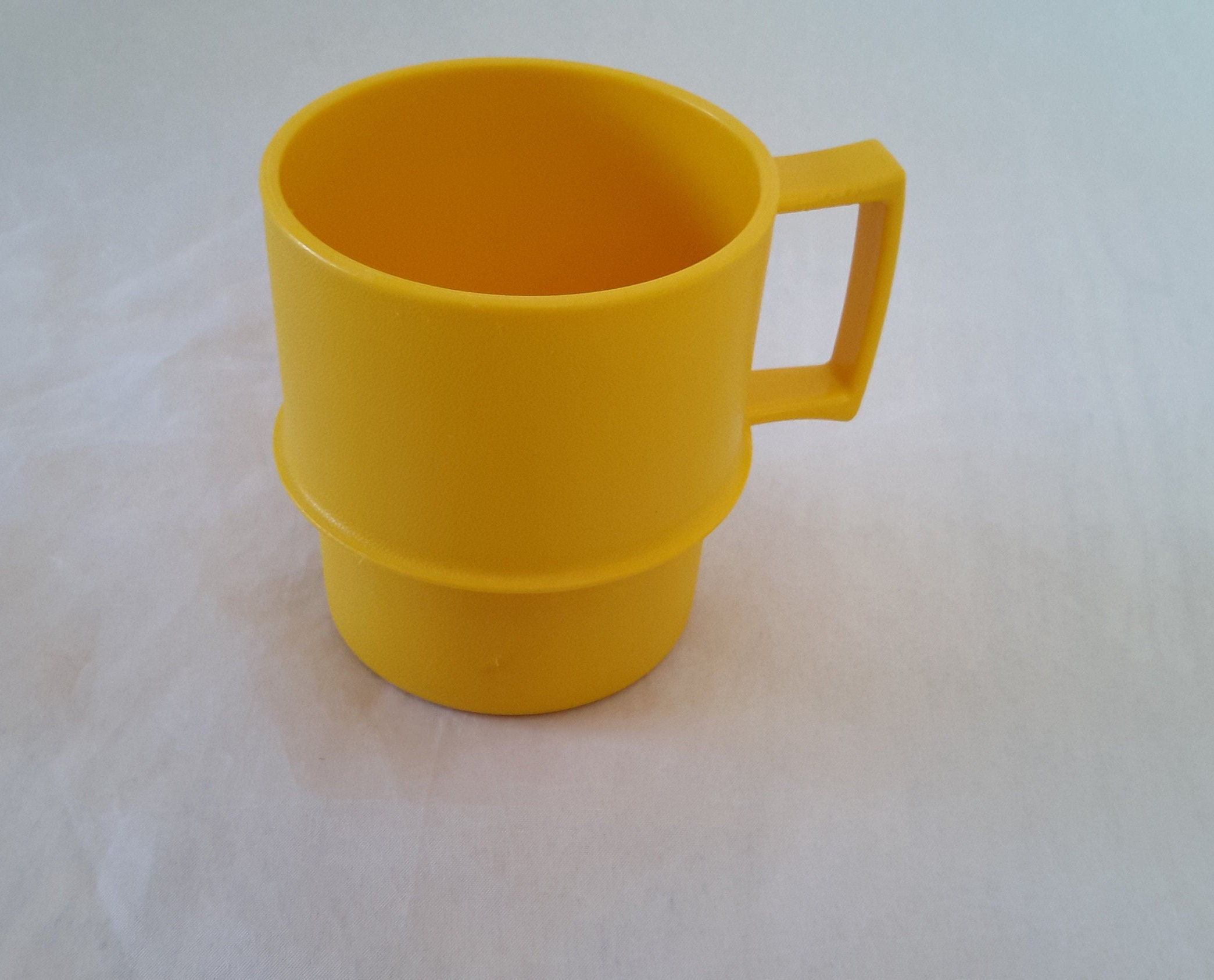 Vintage Yellow Plastic 8 Ounce Cups