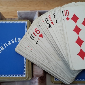 CANASTA The New Argentine Rummy Game With Official Rules Score Sheets and Card Tray In Original Box. Kingsbridge By Atlantic Card Game