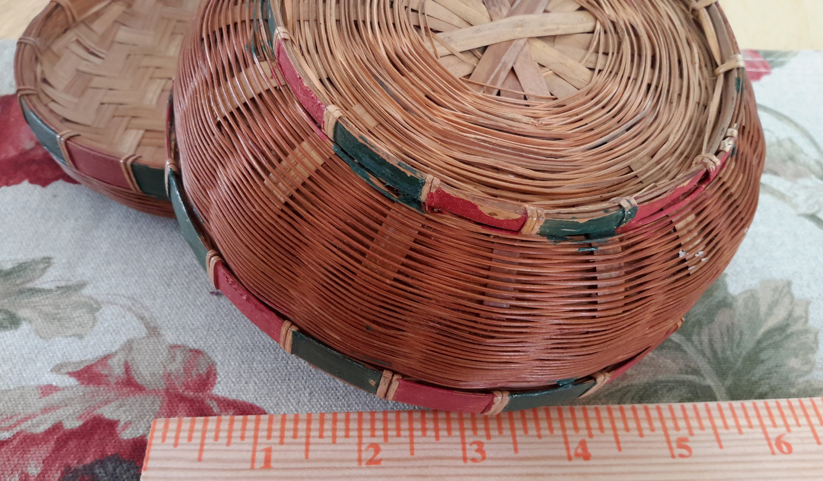 Vintage Wicker Basket: Round Chinese Design, Red Green Trim