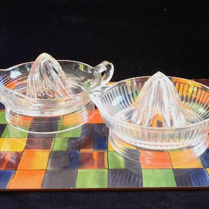 Vintage Glass Citrus Juicer Orange Juice Reamer Fresh Squeezed Lemonade- Large Glass Spouted Manual Press And Twist Citrus Reamer