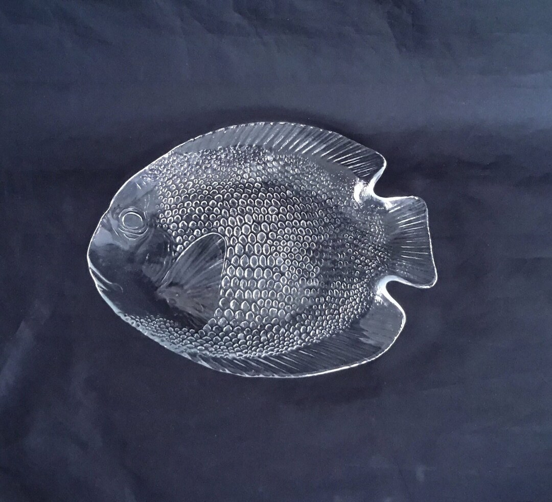 FISH PLATE Clear Glass Embossed Scales and Fins Textured Etsy