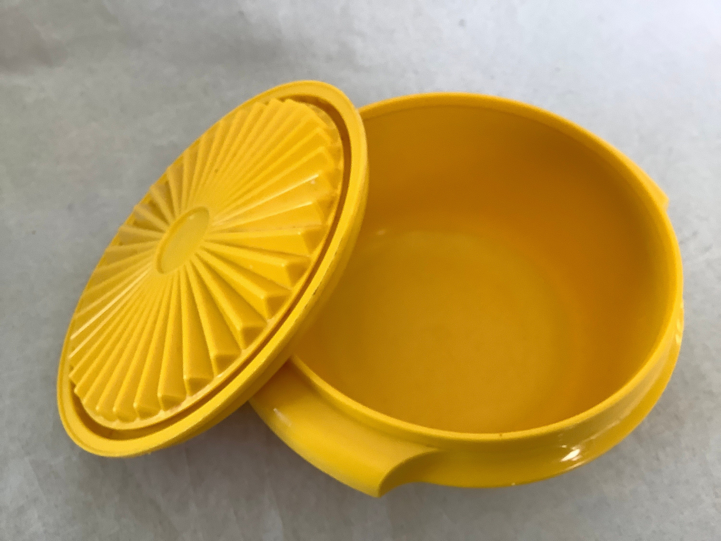 Vintage Tupperware Harvest Servalier Set in Orange Yellow …