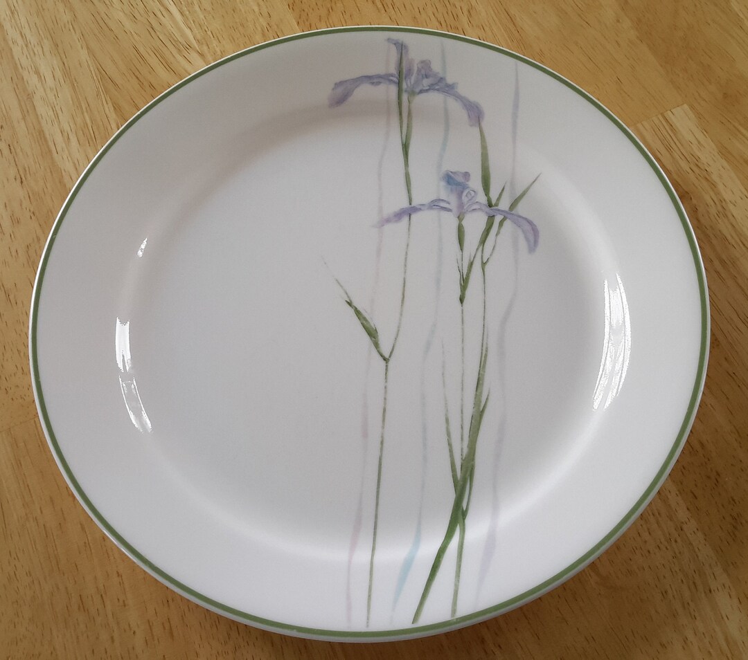 Corelle IRIS SHADOW Dinner Plate Lovely Delicate Purple Flower With