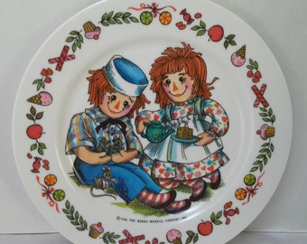 1969 Raggedy Ann and Andy Plate Bobbs Merrill Co.  Colorful Oneida  Deluxe Melamine Child's Plate