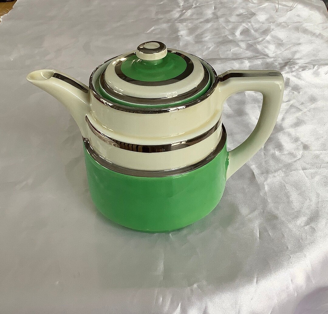 Fraunfelter China Co. Art Deco Green and Ivory Hard Porcelain Tea 