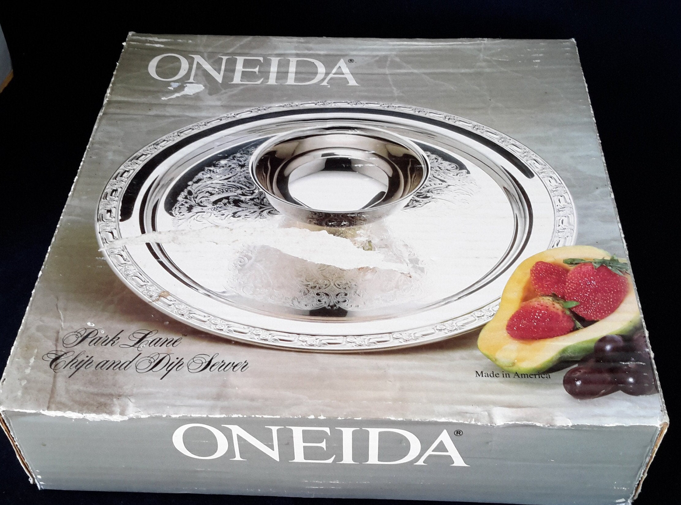 Vintage Oneida Park Lane Silver Plated Chip-and-dip Server Big