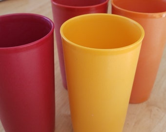TUPPERWARE Tumblers Blandade Vintage Tupperware Dryckesmuggar Två Olika Storlekar Set