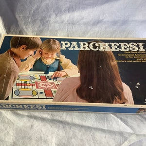 PARCHEESI Royal Game Of India~ Selchow & RIghter 1975 Edition~ Classic Game Of Luck Skill Strategy~ New Revised Rules ~ All Original Pieces