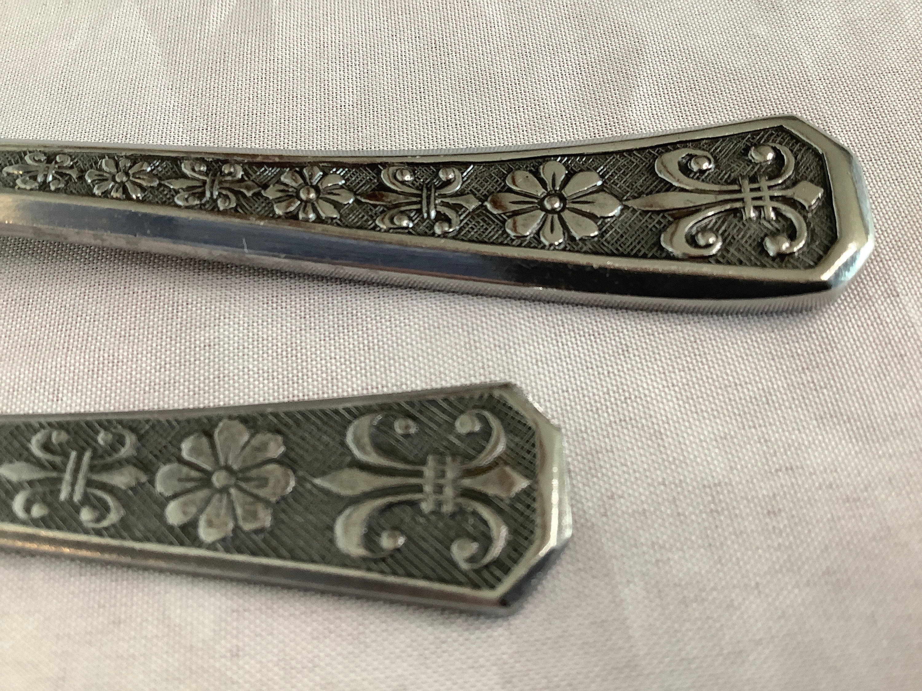 Interpur FLORENZ Flatware Pieces Vintage Pedal Flower and Interpur FLORENZ Flatware Pieces Vintage Pedal Flower and