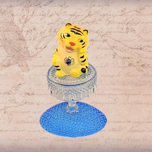 Bank for Boys Vintage Tiger Piggy Bank Ceramic Tiger Bank Circus Animal Piggy Bank Toy 1960s Kitsch Figurine Piggy Bank Kitsch Embellished
