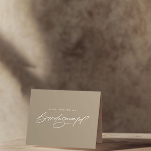 Cómo proponerle matrimonio a las damas de honor, tarjeta de propuesta para preguntar si quieres ser mi dama de honor, qué poner en la caja de regalo de dama de honor, estética minimalista
