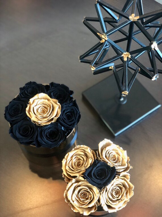 gold black rose