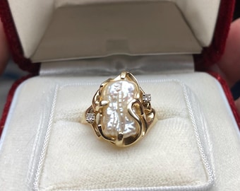 Freeform Boroque Pearl 14k Ring with Diamonds (Vintage Size 6.5)