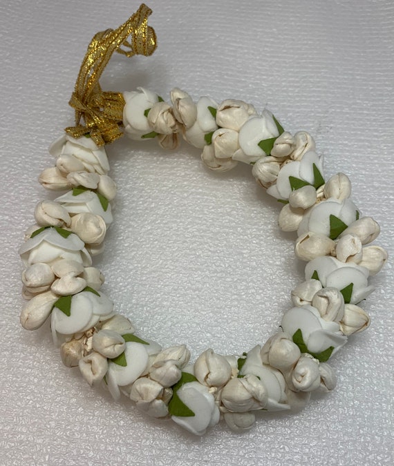 Resusable Gajra With White Roses Hair Accessories Tiara Etsy