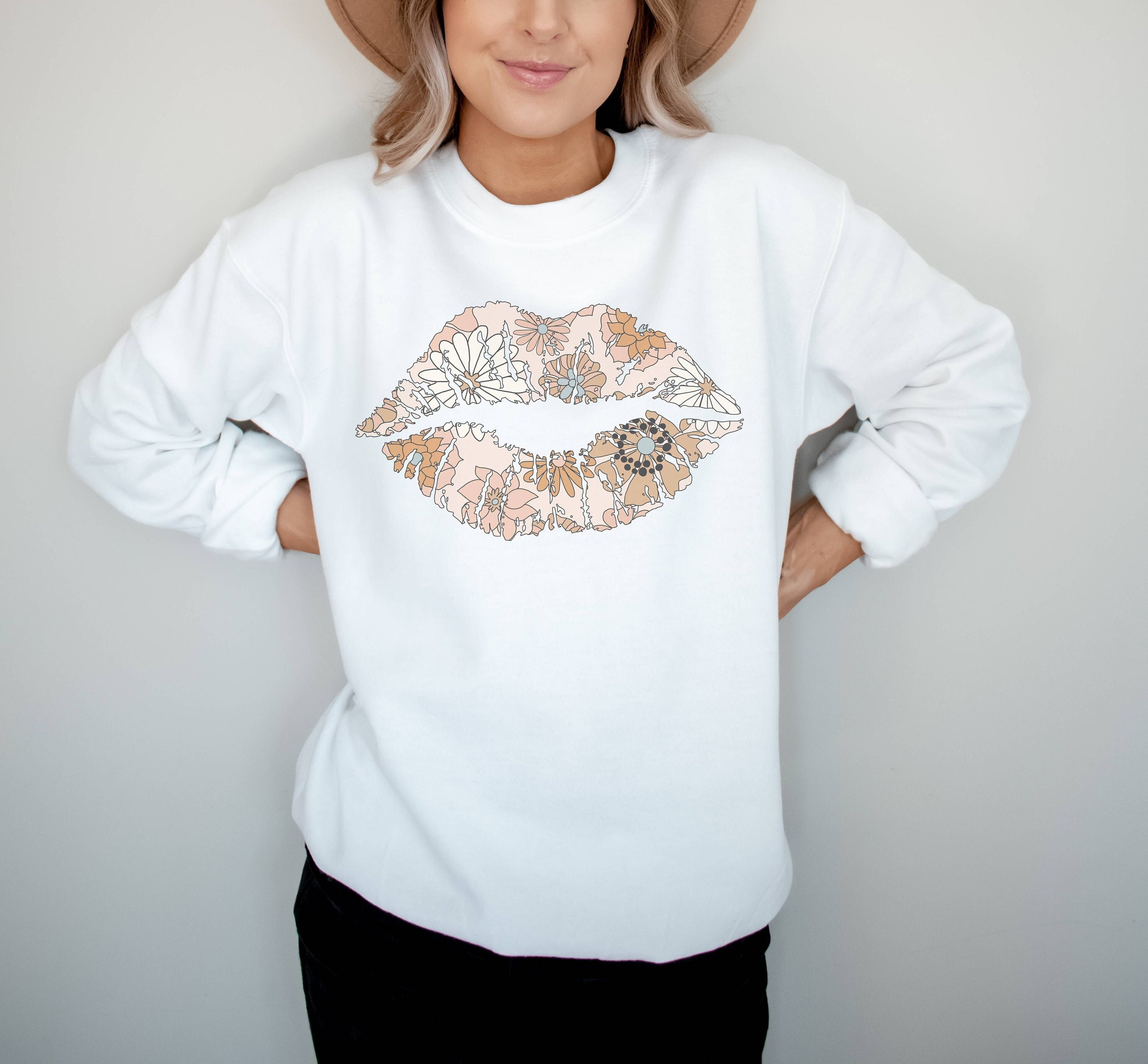 AmyAnneTees Fall Lips Crew Neck Sweatshirt