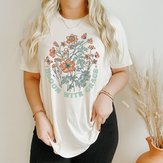 Womens Botanical Floral Blooms T-Shirt Womens Botanical Floral Blooms T-Shirt