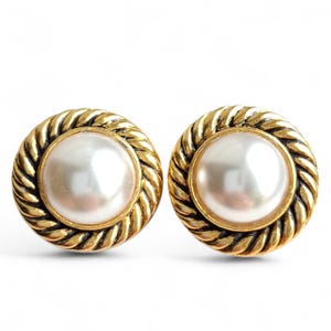 Vintage 1980s Chanel Clip-on Earrings