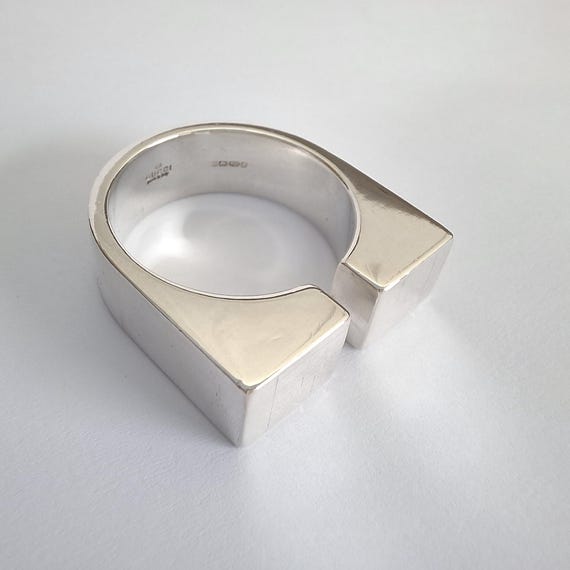 Gucci Solid Silver Hallmarked Ring - image 15