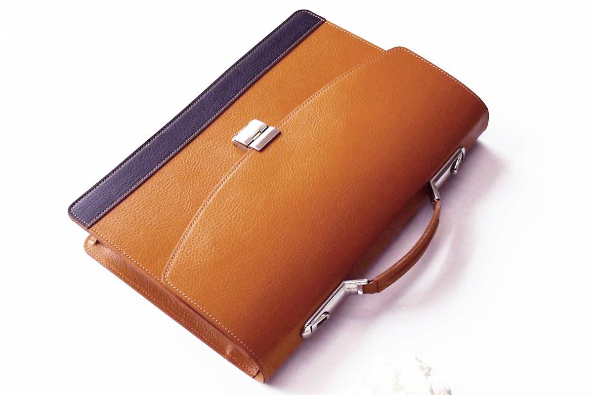 Leather Briefcase Men and Women CAMEL Brown , Leather Satchel, Lawyers Bag, Classic Briefcase