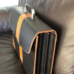 Handmade Brown Leather Briefcase: Classic Italian Satchel